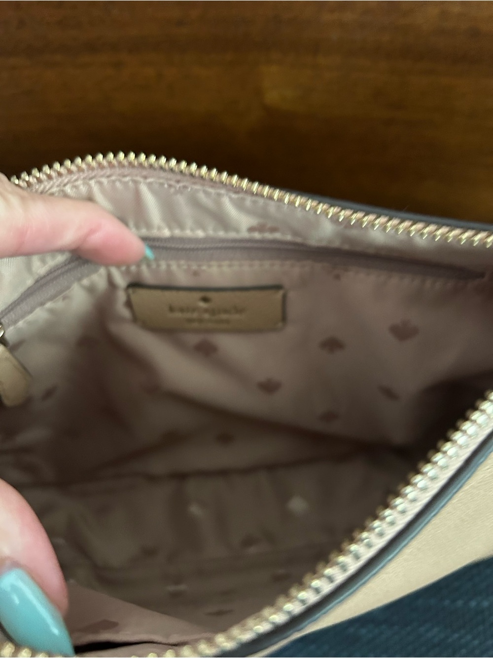 kate spade Crossbody in Light Beige with Striped Strap - Picture 4 of 9